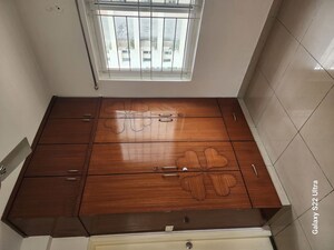 Room in 3 BHK Apartment at Aparna Sarovar, Nallagandla – for Rent