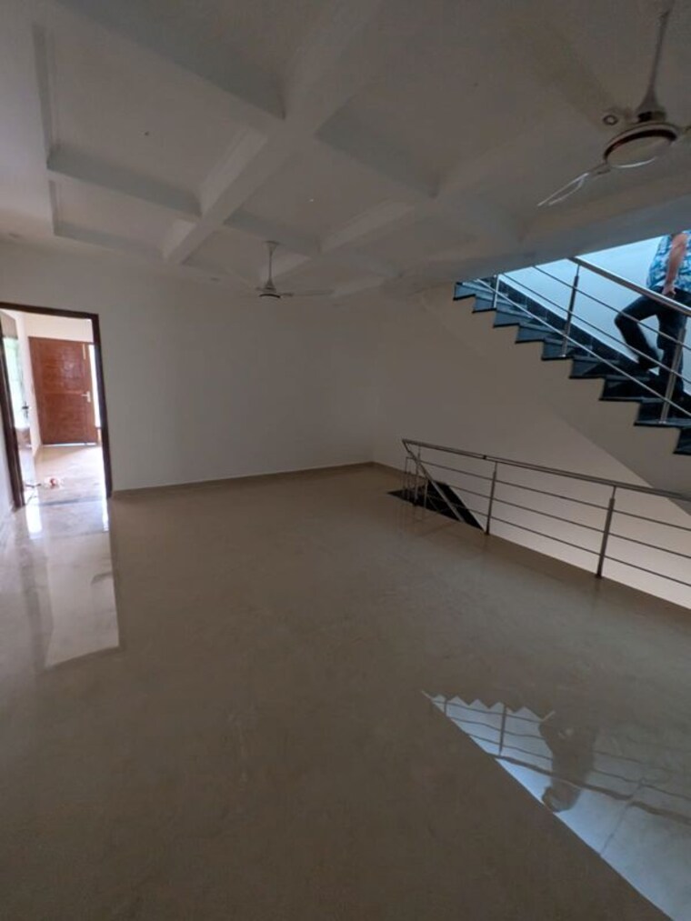 undefined, vip road 3 Bedroom 167 Sq.Yd. Independent House In Vip Road Zirakpur 10585566