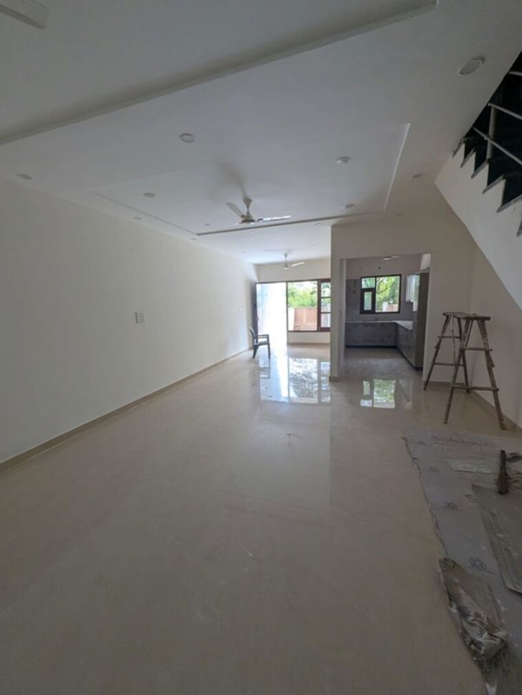 undefined, vip road 3 Bedroom 167 Sq.Yd. Independent House In Vip Road Zirakpur 10585566