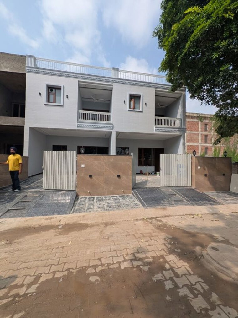 Exterior View, vip road 3 Bedroom 167 Sq.Yd. Independent House In Vip Road Zirakpur 10585566