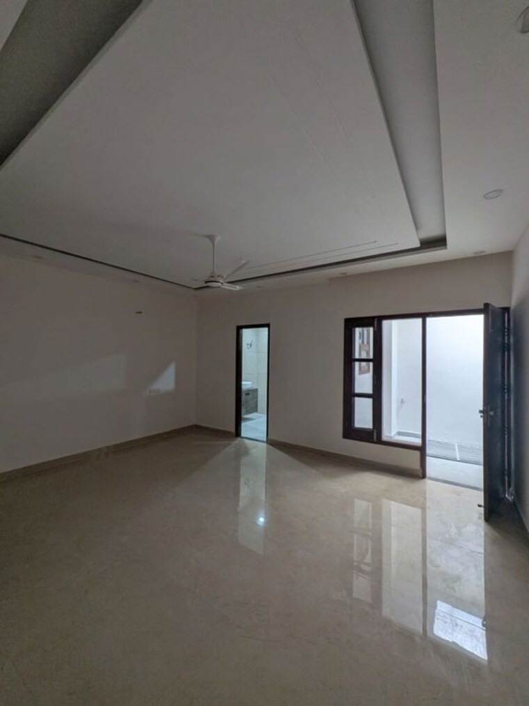 Room, vip road 3 Bedroom 167 Sq.Yd. Independent House In Vip Road Zirakpur 10585566