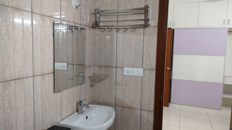 Bathroom, prestige-finsbury-park-hyde 2 Bedroom 971 Sq.Ft. Apartment In Bagaluru Bangalore 10585594