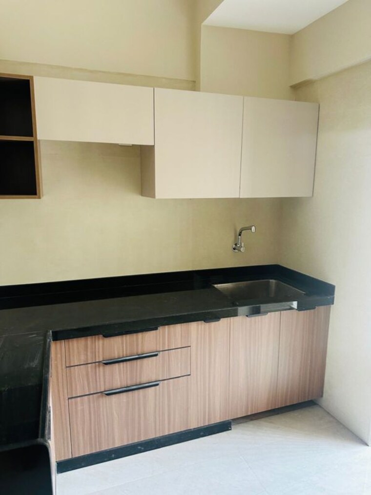 Kitchen, shree-krishna-navageeta 3 Bedroom 1100 Sq.Ft. Apartment In Chembur Mumbai 10585599