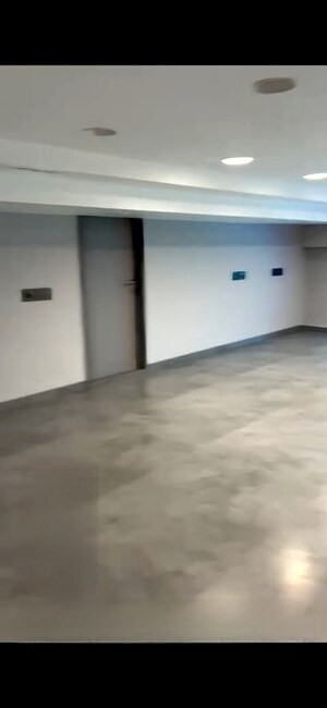 Room in  Office Space at Parinee I, Andheri West – for Sale