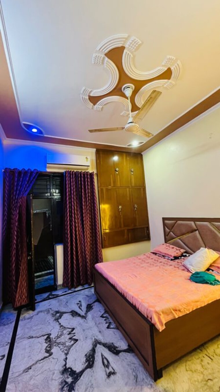 Bedroom, vvip-homes 2.5 Bedroom 1235 Sq.Ft. Apartment In Gaur City 2 Greater Noida 10585627