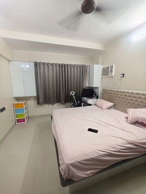 Team Area in 2 BHK Apartment at Haware Tiara, Kharghar – for Rent