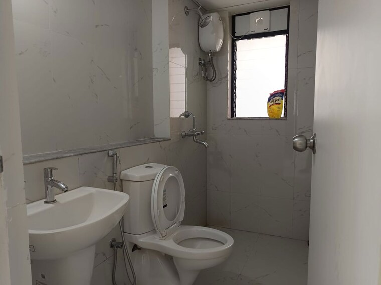 Bathroom, runwal-gardens 1.5 Bedroom 535 Sq.Ft. Apartment In Dombivli East Thane 10585647