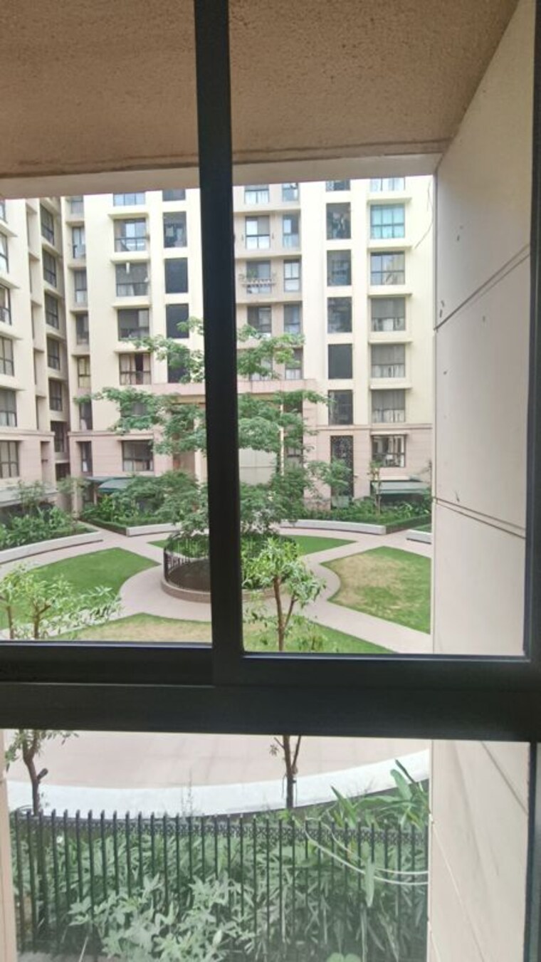 Balcony, lodha-sterling 3 Bedroom 1050 Sq.Ft. Apartment In Kolshet Road Thane 10585047