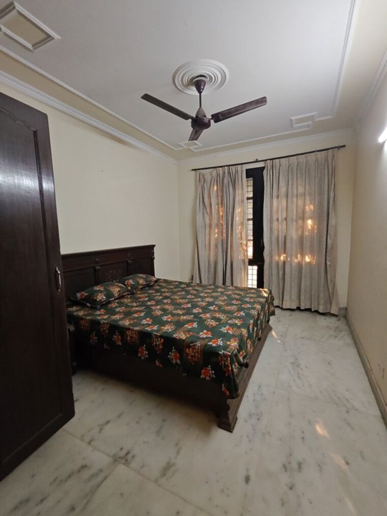Bedroom, rof-portico 3 Bedroom 215 Sq.Yd. Builder Floor In Sector 43 Gurgaon 10585651