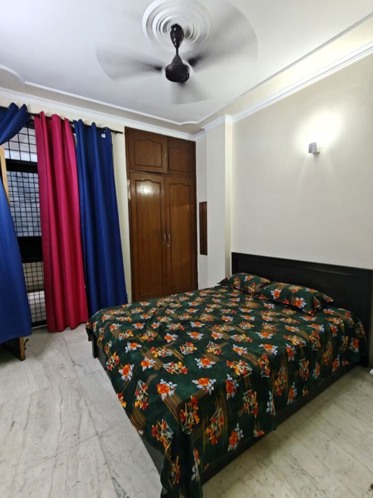 Bedroom, rof-portico 3 Bedroom 215 Sq.Yd. Builder Floor In Sector 43 Gurgaon 10585651