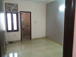 Room in 1 BHK Builder Floor at Neb Sarai – for Rent