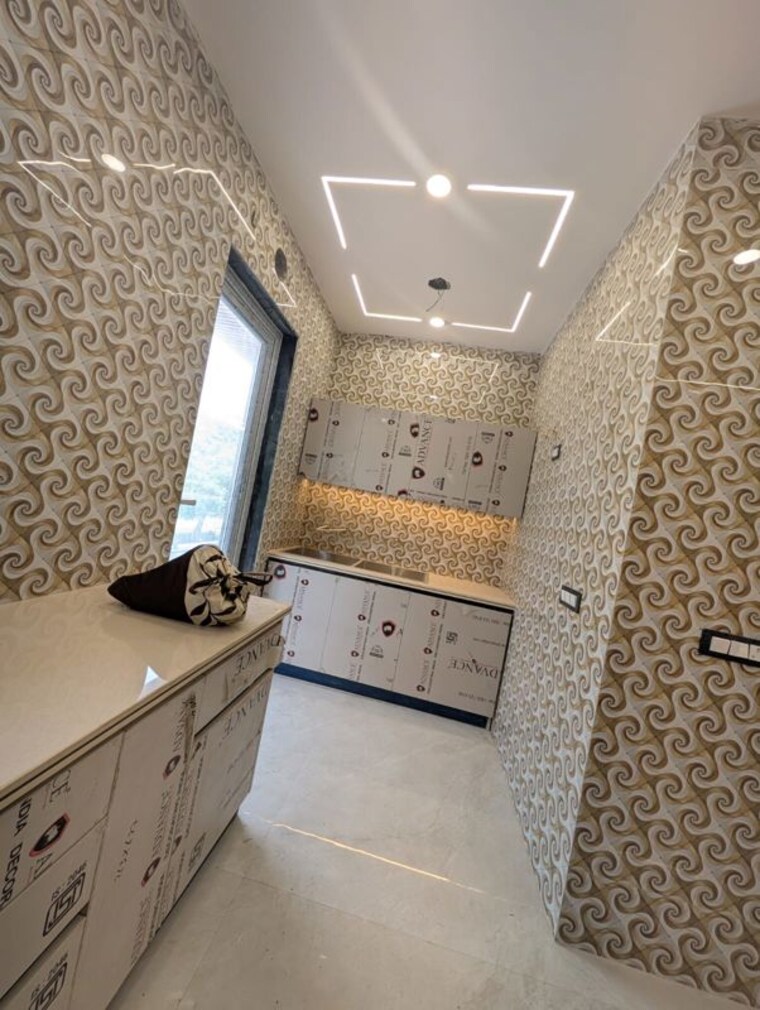 Bathroom, sector 85 4 Bedroom 250 Sq.Ft. Builder Floor In Sector 85 Faridabad 10585655