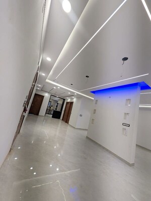 Furnished Amenities in 3 BHK Builder Floor at Sector 85 – for Sale