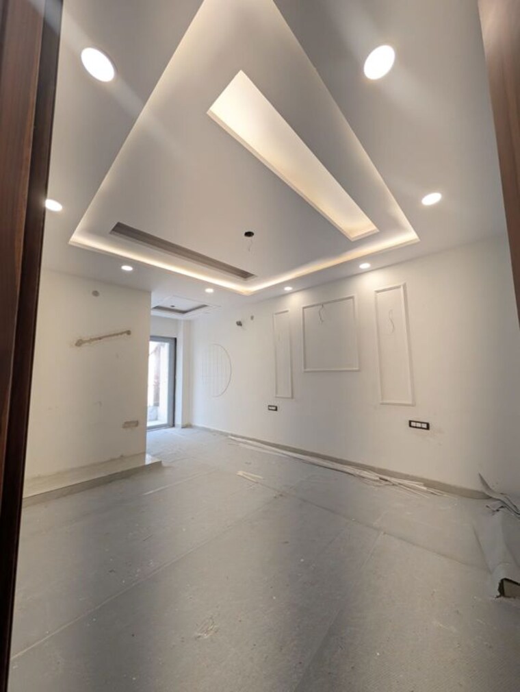 Room, sector 85 3 Bedroom 250 Sq.Ft. Builder Floor In Sector 85 Faridabad 10585678
