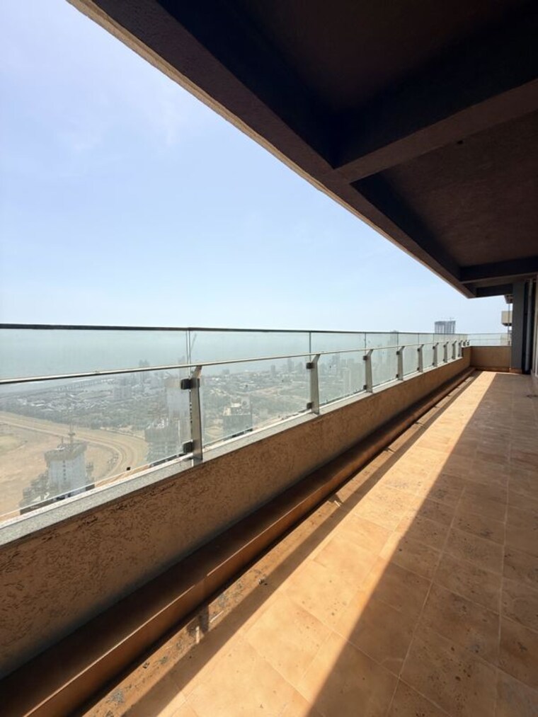Balcony, lokhandwala-minerva-mahalaxmi 4 Bedroom 2020 Sq.Ft. Apartment In Mahalaxmi Mumbai 10585710