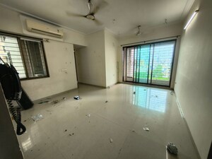 Room in 2 BHK Apartment at Concret Sai Saakshaat, Kharghar – for Rent