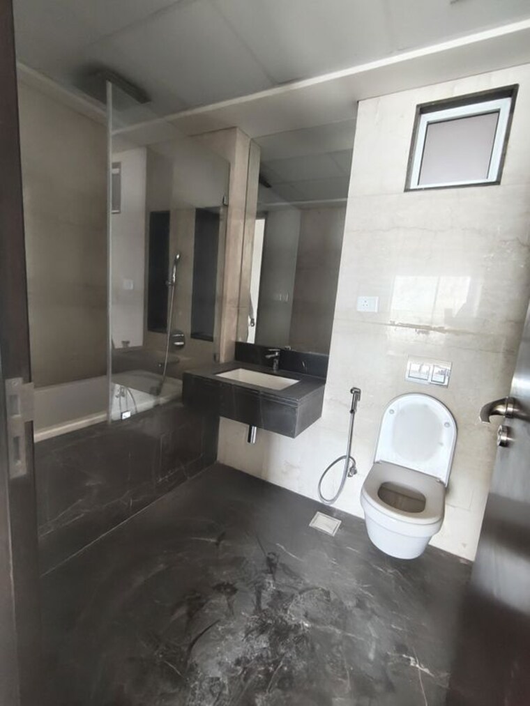 Bathroom, lokhandwala-minerva-mahalaxmi 3 Bedroom 2950 Sq.Ft. Apartment In Mahalaxmi Mumbai 10585711