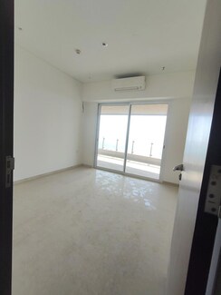 3 BHK + Prayer Room,Study Room,Store Room Apartment For Sale in Lokhandwala Minerva Mahalaxmi