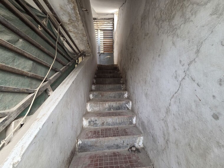 undefined, janta nagar Commercial Warehouse 390 Sq.Ft. In Janta Nagar Ahmedabad 10585693