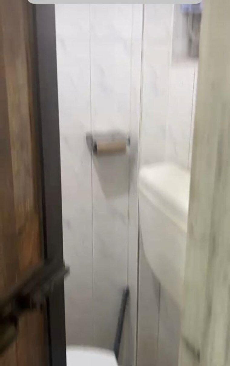 Bathroom, sector 15 kopar khairane 2 Bedroom 1100 Sq.Ft. Apartment In Sector 15 Kopar Khairane Navi Mumbai 10585712