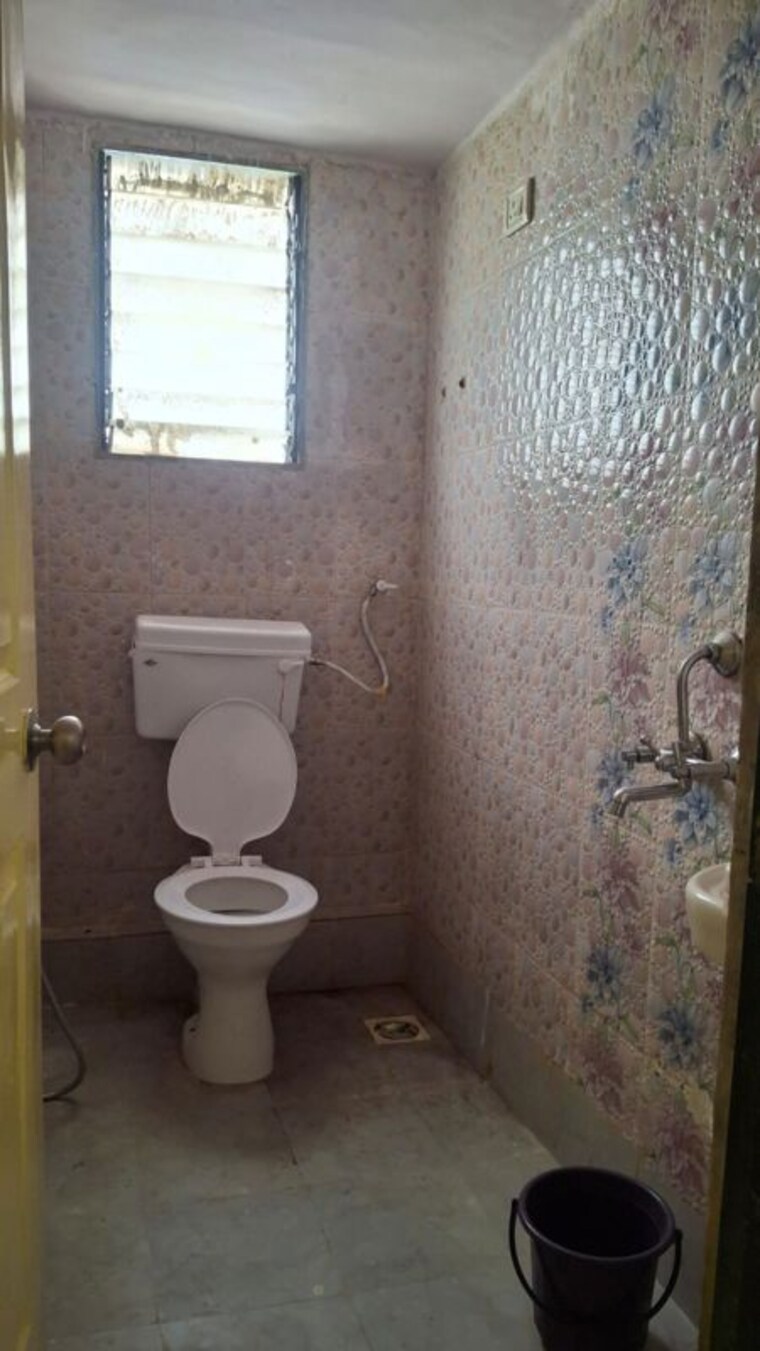 Bathroom, white-tulip 1 Bedroom 700 Sq.Ft. Apartment In Ulwe Navi Mumbai 10585720