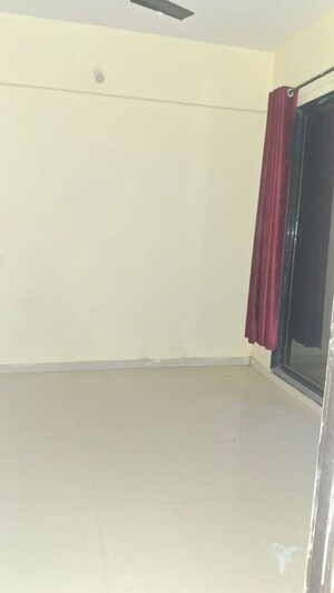 Furnished Amenities in 2 BHK Apartment at Aarti Gaurav CHS, Ulwe – for Rent