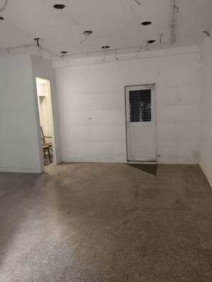 Room in  Shop at Vile Parle West – for Rent
