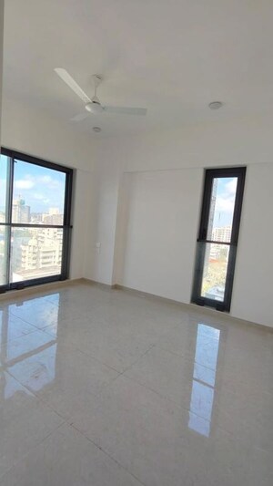 Room in 2 BHK Apartment at Lodha The Park Side, Worli – for Sale