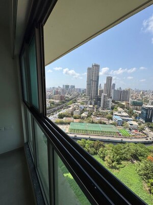 2 BHK Apartment For Rent in Sheth Irene, Malad West