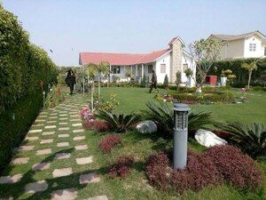  Plot – Garden View at Tech Zone Greater Noida - for Sale