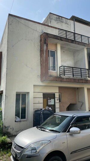  Independent House For Sale in Katargam