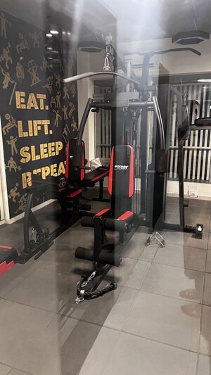 Gym in 6 BHK Apartment at Bini Winspace Amelio, Andheri West – for Sale