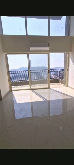 Room in 6 BHK Apartment at Baner – for Sale