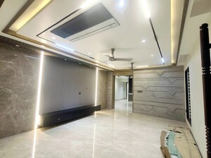 Room in 3 BHK Builder Floor at Tarakarama Nagar – for Sale