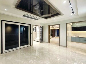Room in 3 BHK Builder Floor at Tarakarama Nagar – for Sale