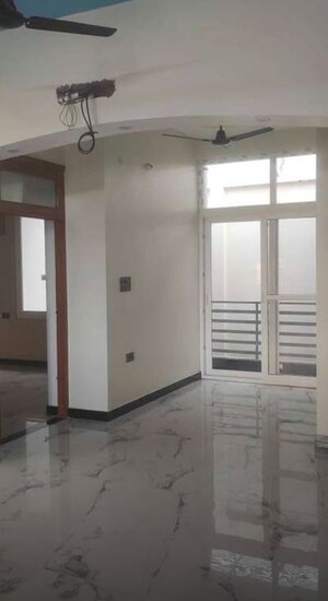 Room in 6+ BHK Villa at Indira Nagar – for Rent
