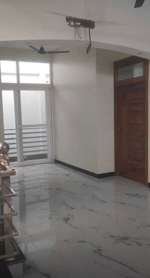 Room in 6+ BHK Villa at Indira Nagar – for Rent