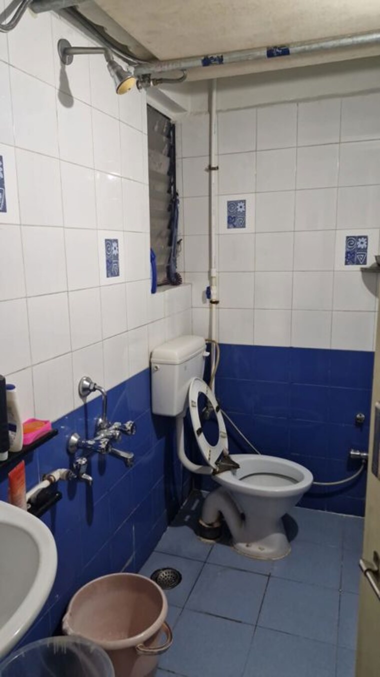 Bathroom, anant-chambers-shivajinagar 2 Bedroom 1200 Sq.Ft. Apartment In Shivajinagar Pune 10585916