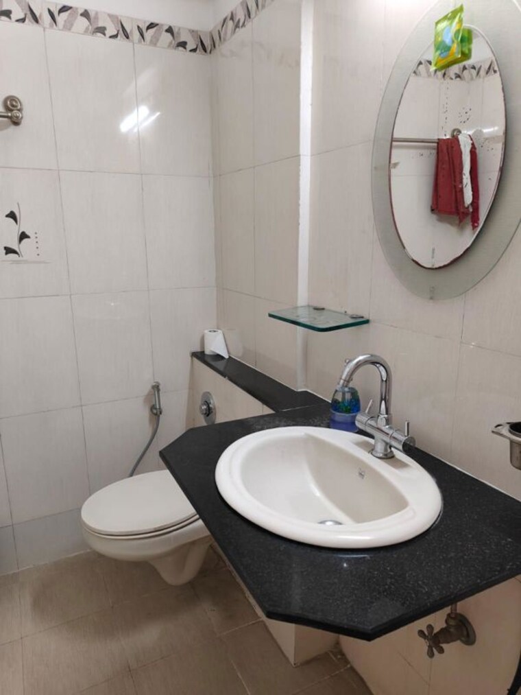 Bathroom, sheth-konark-splendour 3 Bedroom 1680 Sq.Ft. Apartment In Wadgaon Sheri Pune 10585939