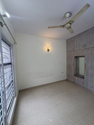 Room in 3 BHK Apartment at Richmond Premier, Richmond Road – for Rent