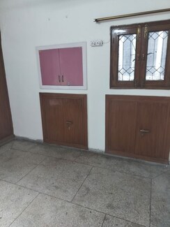 1 BHK + Store Room Apartment For Rent in Sector 14 Dwarka