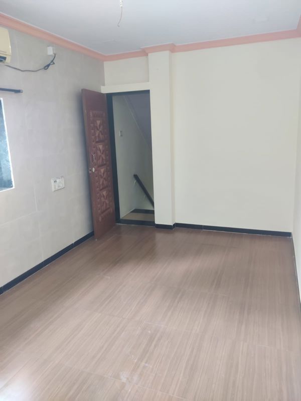 2 BHK + Prayer Room 600 Sq.Ft. Apartment in Tilak Nagar Building