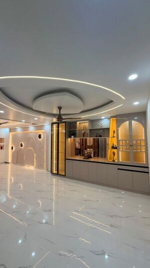 Building Lobby in 4 BHK Builder Floor at Uttam Nagar – for Sale
