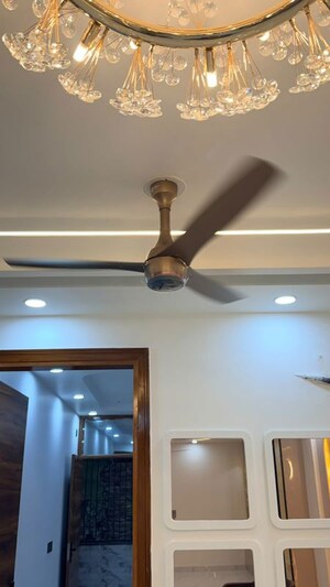 Furnished Amenities in 4 BHK Builder Floor at Uttam Nagar – for Sale