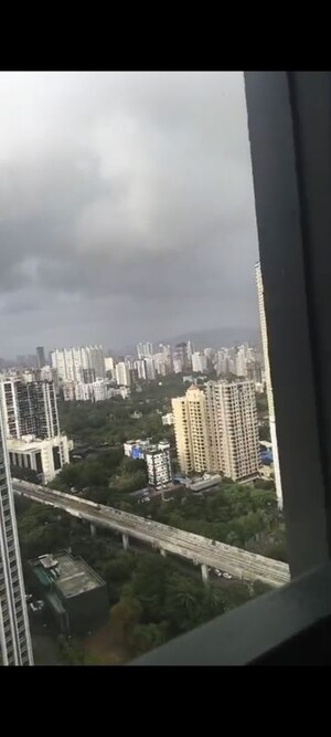 1.5 BHK Apartment For Rent in Kalpataru Elitus, Mulund West