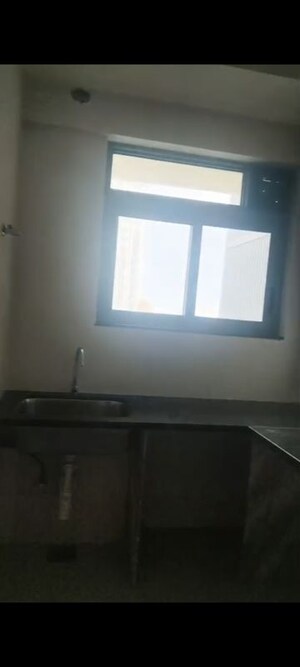 Kitchen in 1.5 BHK Apartment at Kalpataru Elitus, Mulund West – for Rent