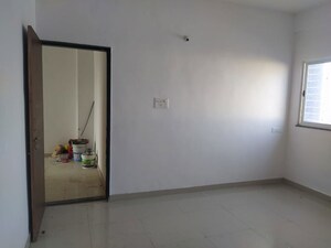 Room in 2 BHK Apartment at Shell Colony, Chembur – for Rent