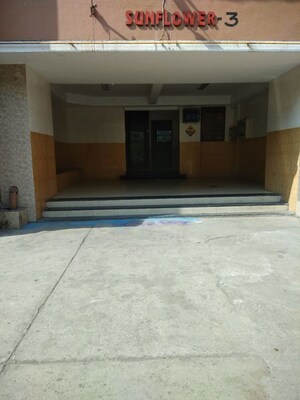 Room in 2 BHK Apartment at Highland Residency CHSL, Balkum Pada – for Rent