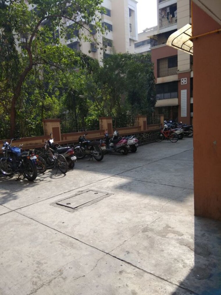  Parking, highland-residency-chsl 2 Bedroom 751 Sq.Ft. Apartment In Balkum Pada Thane 10586025
