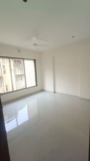Room in 2 BHK Apartment at Casa Pali, Bandra West – for Rent